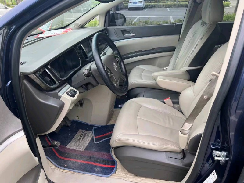 济宁13年别克GL85