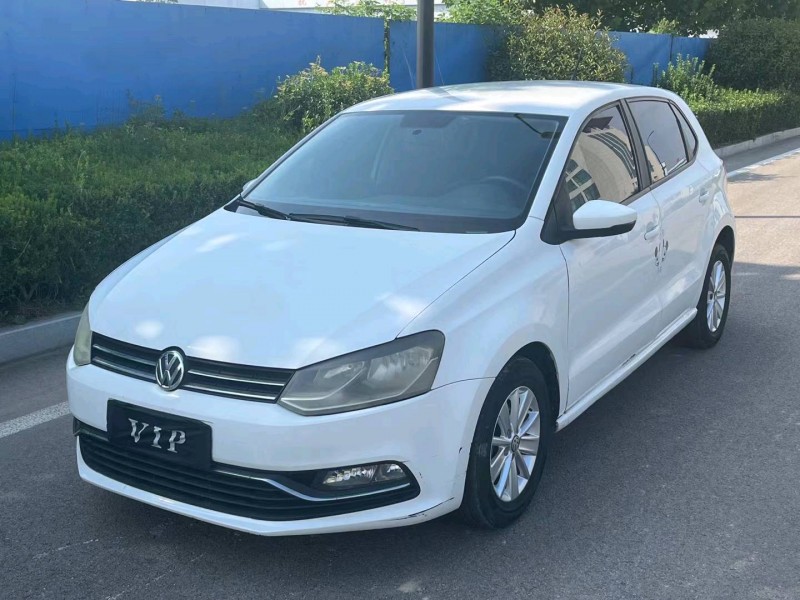 济宁17年大众polo2