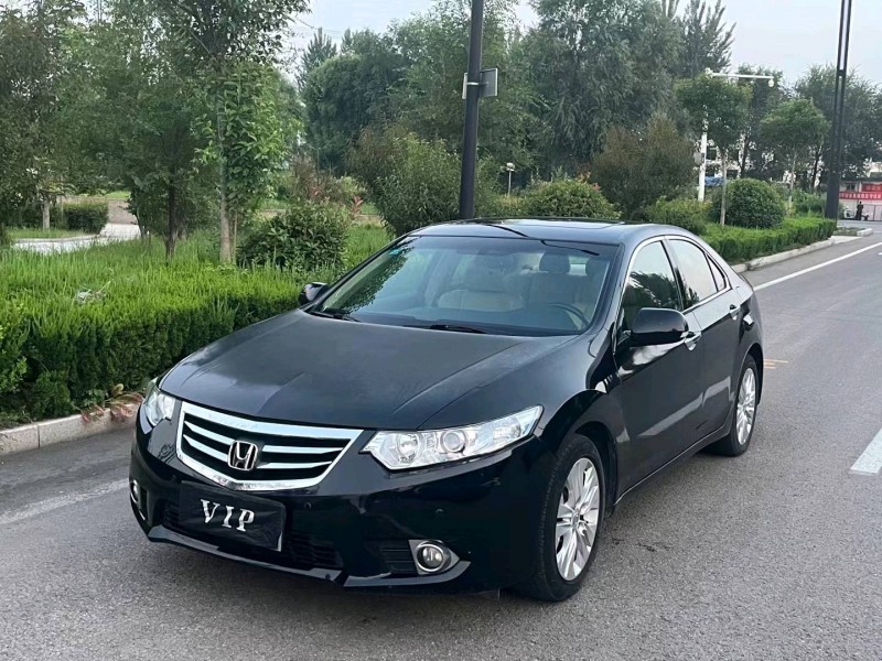 济宁14年本田思铂睿2