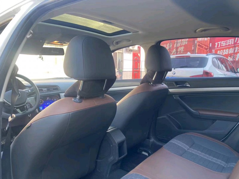 济宁20年大众朗逸6