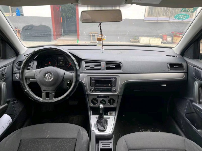 济宁18年大众朗逸5