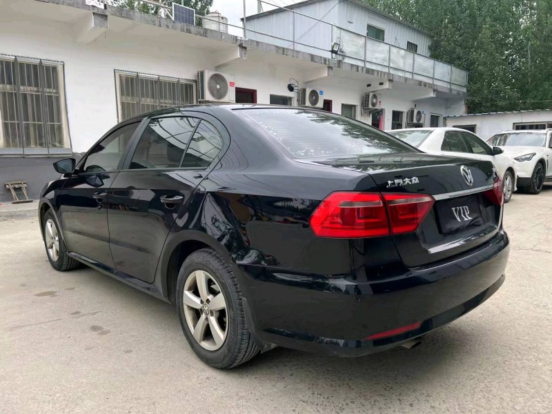 济宁18年大众朗逸8