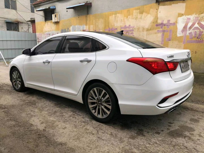 济宁17年现代名图8