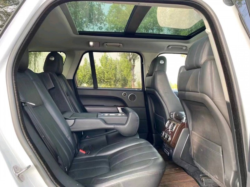 济宁14年路虎揽胜行政5