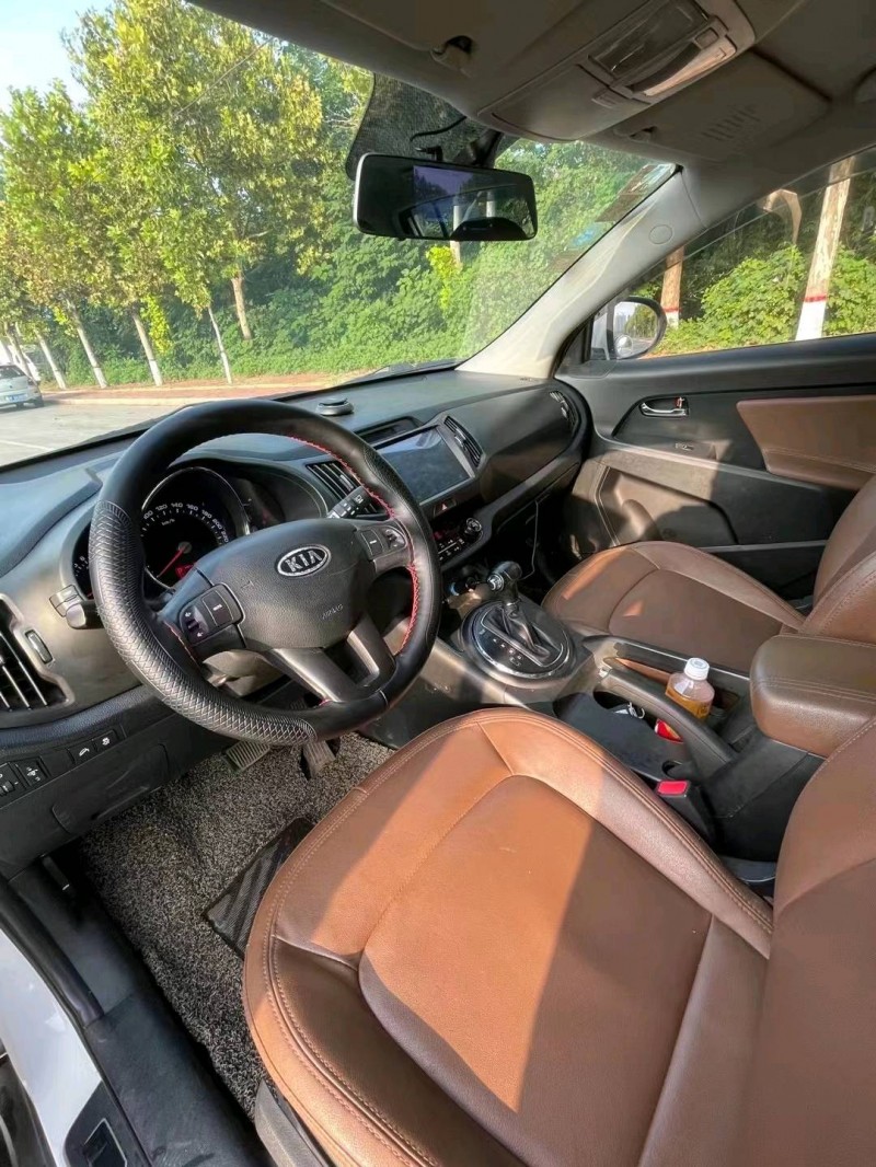 保定13年起亚智跑7