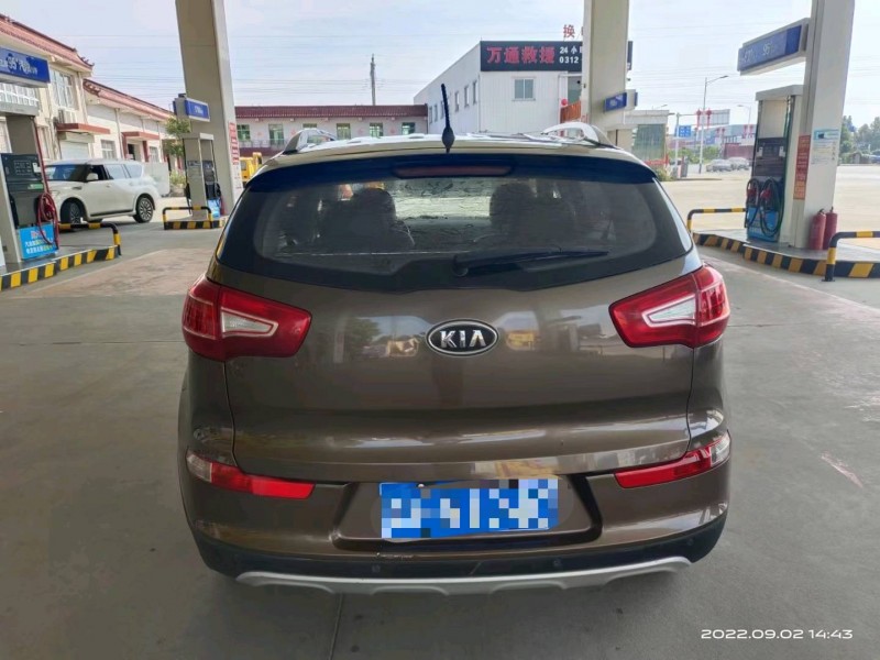 保定13年起亚智跑9