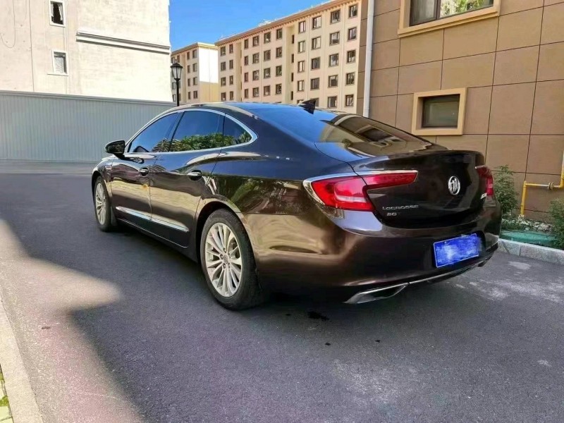 石家庄16年别克君越6