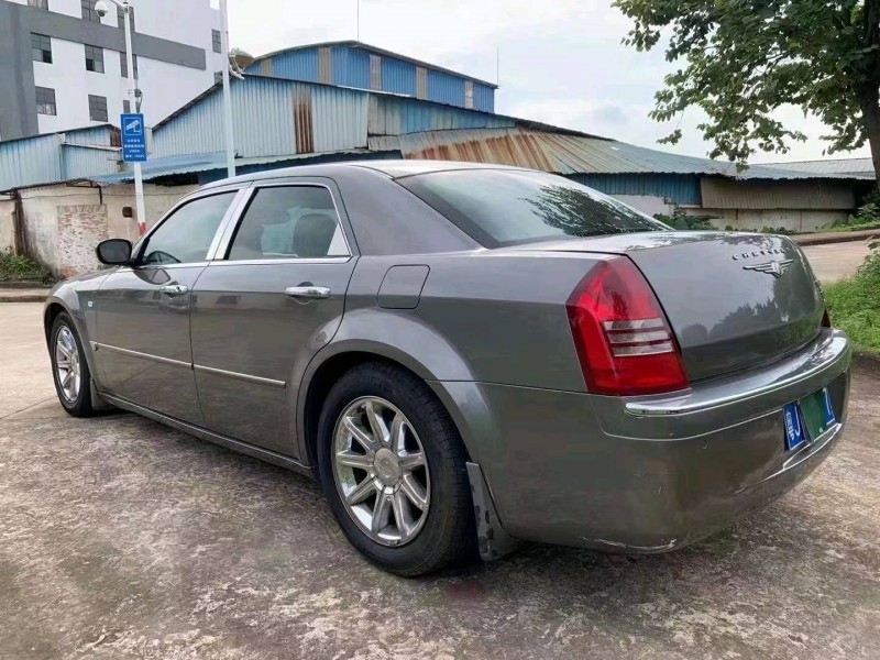 江门09年克莱斯勒300C7