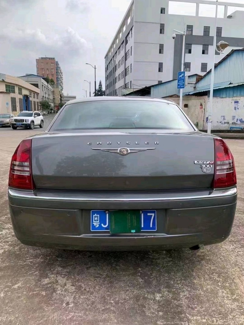 江门09年克莱斯勒300C8