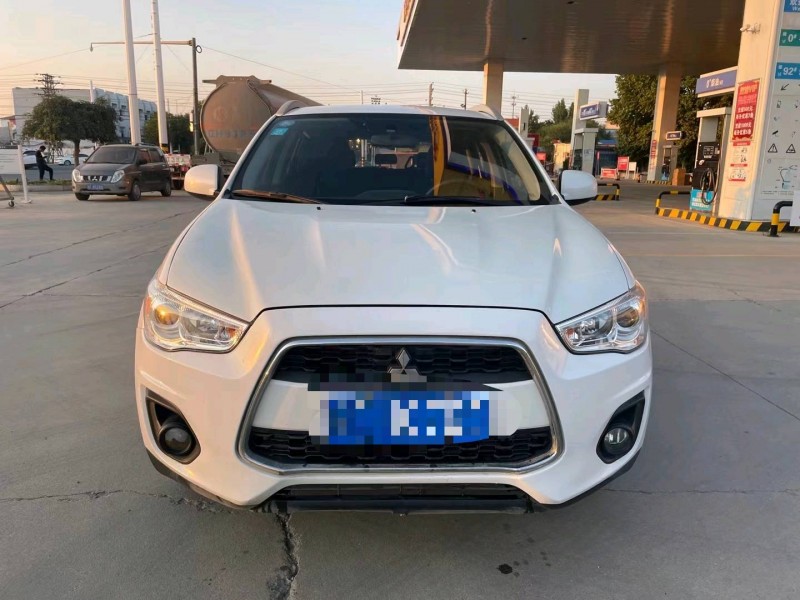 保定15年三菱劲炫6