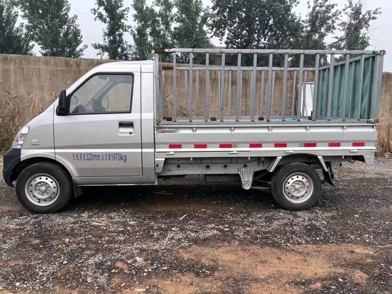 安陽21年五菱汽車榮光2