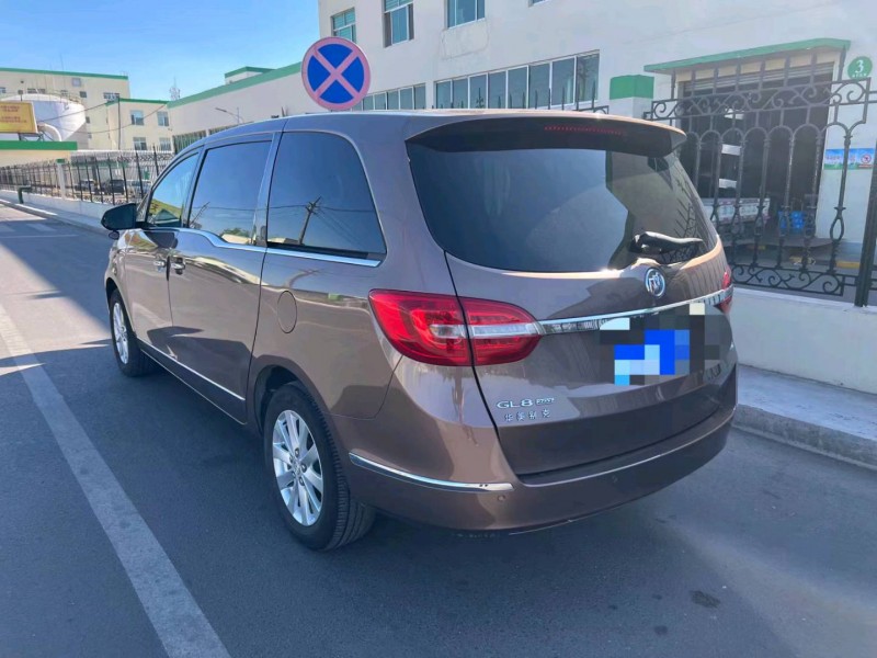 东营19年别克GL84