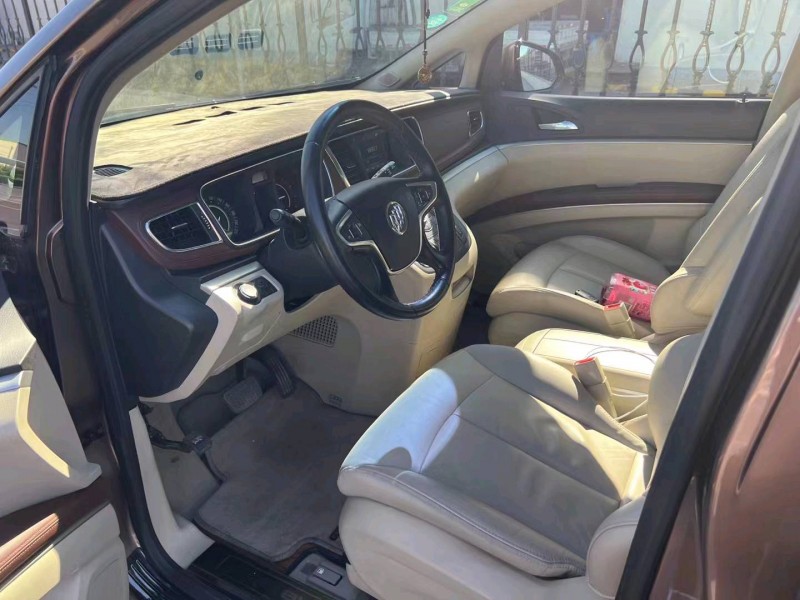 东营19年别克GL88