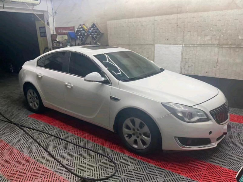 青岛14年别克君威5