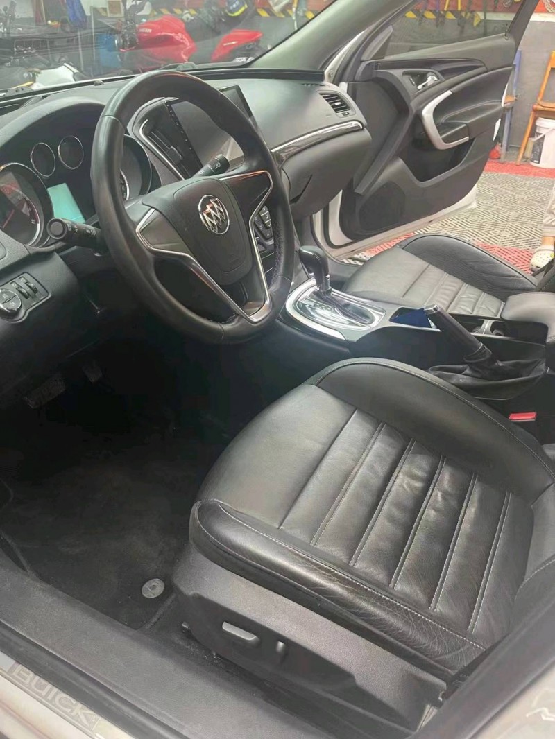 青岛14年别克君威4