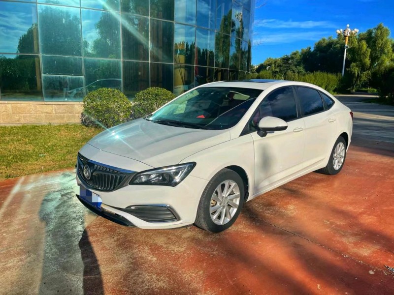 青岛19年别克威朗5