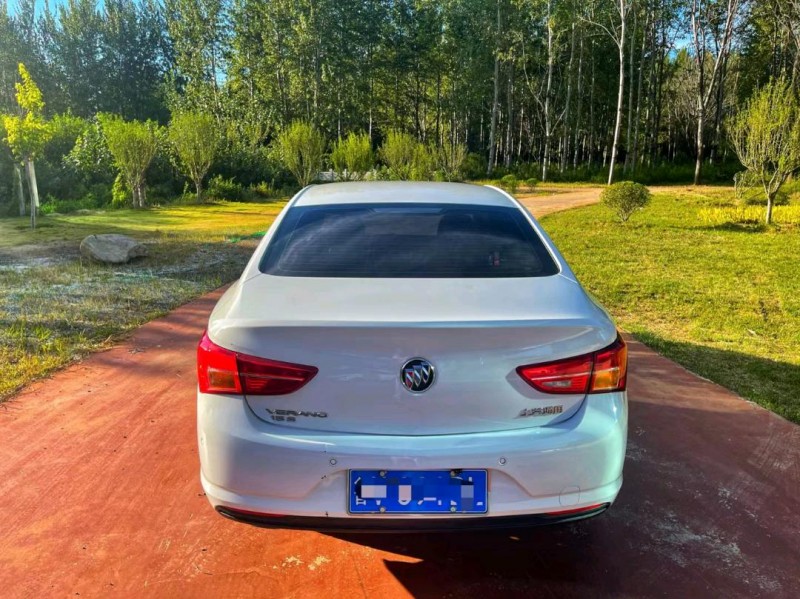 青岛19年别克威朗9