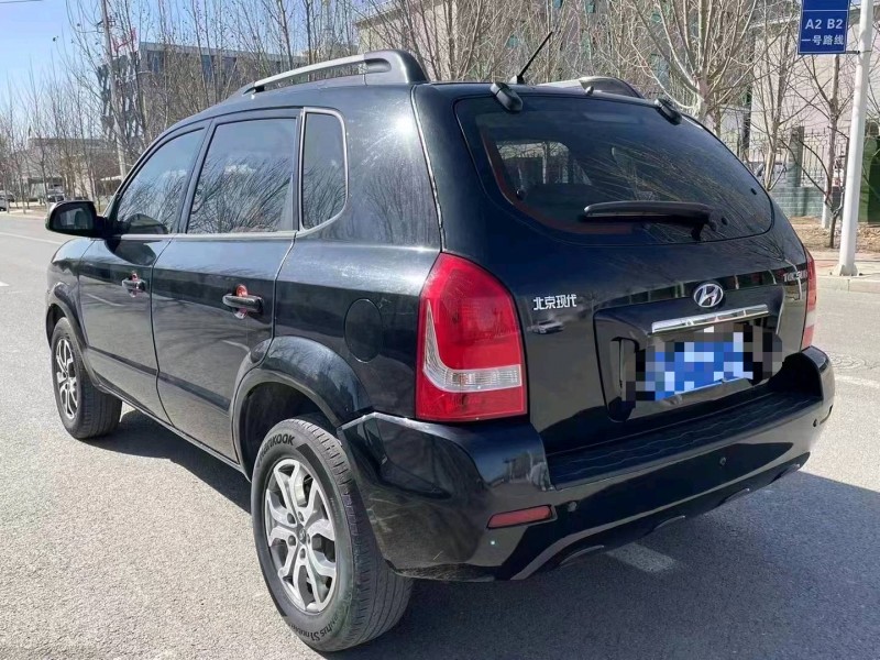 保定14年现代途胜5