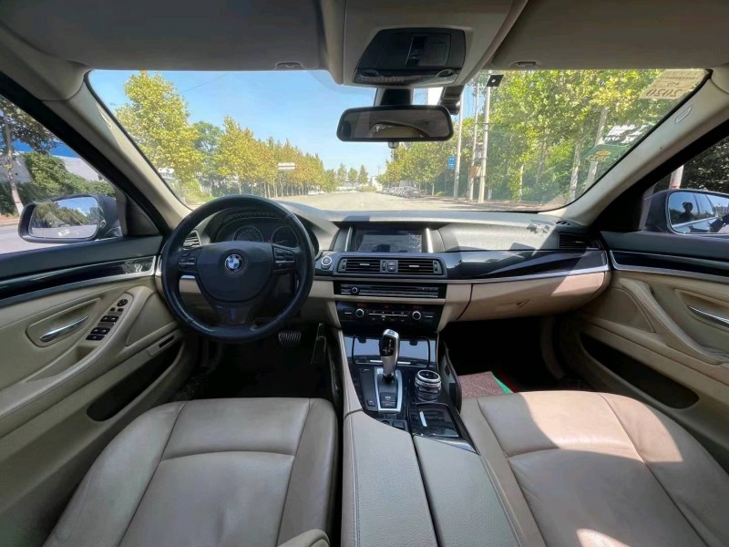 保定12年宝马5系6