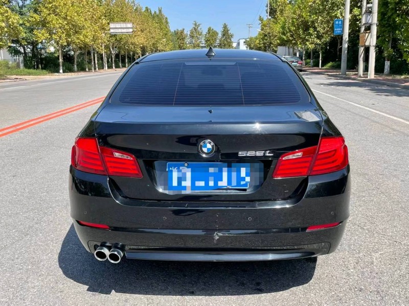 保定12年宝马5系9