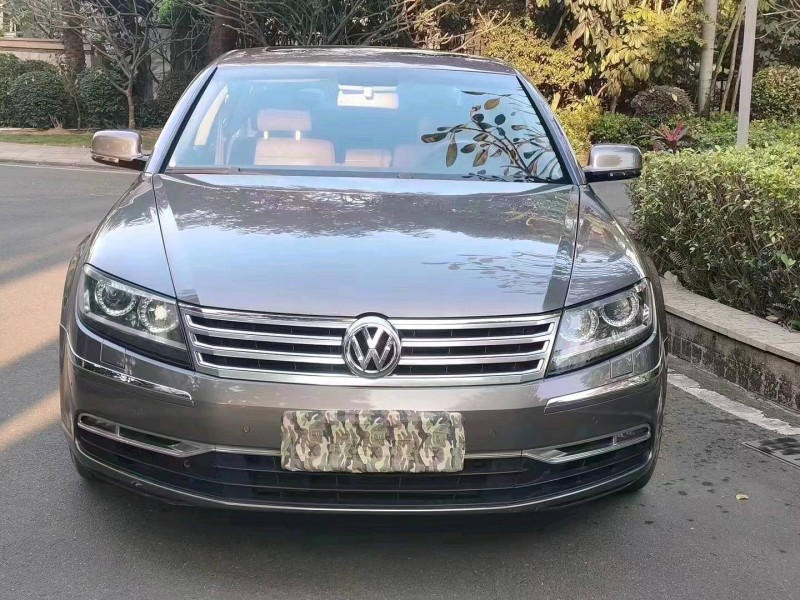 珠海13年大众辉腾1