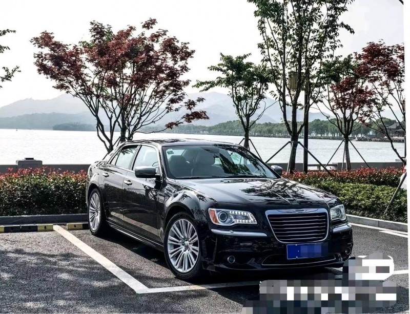徐州14年克莱斯勒300C2