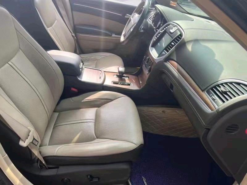 徐州14年克莱斯勒300C4