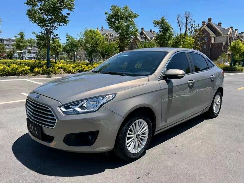 盐城17年福特福睿斯3