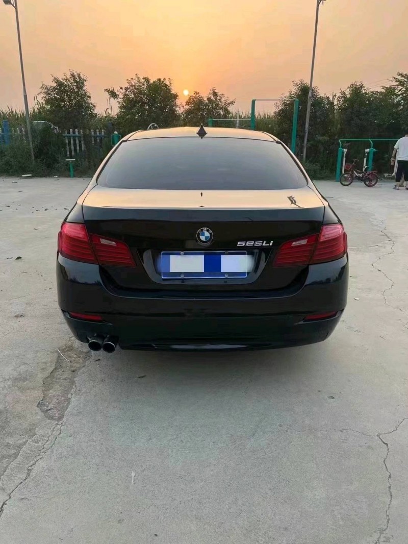 北京14年宝马5系8