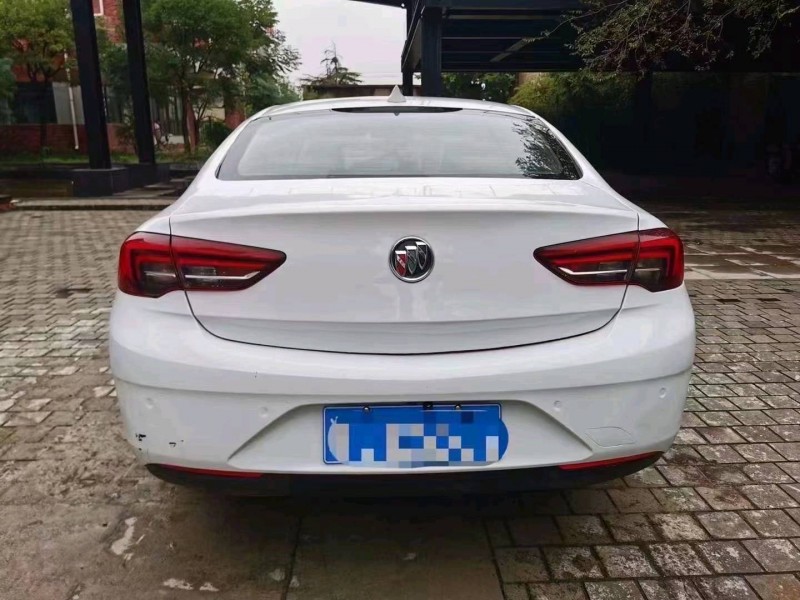 枣庄19年别克君威6