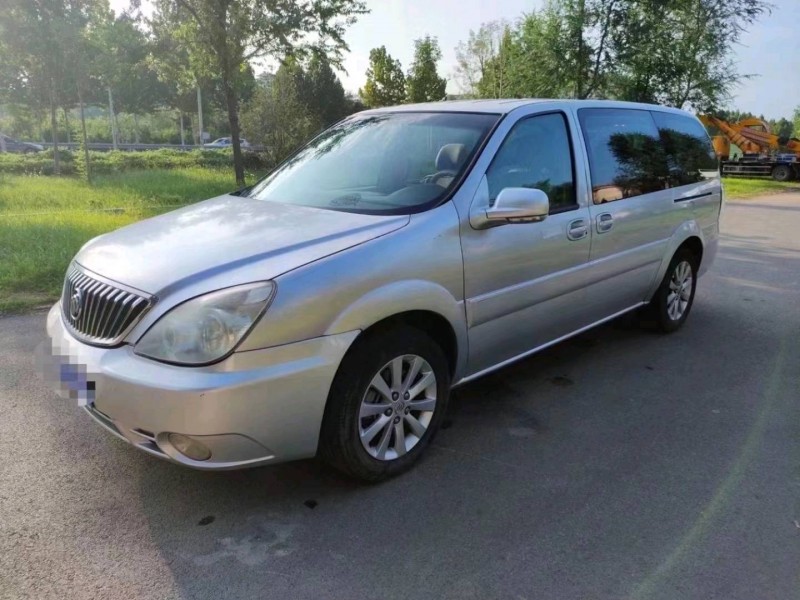 北京12年别克GL82