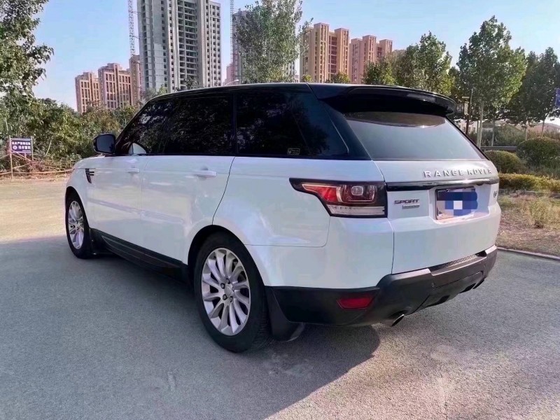 北京14年路虎揽胜运动9