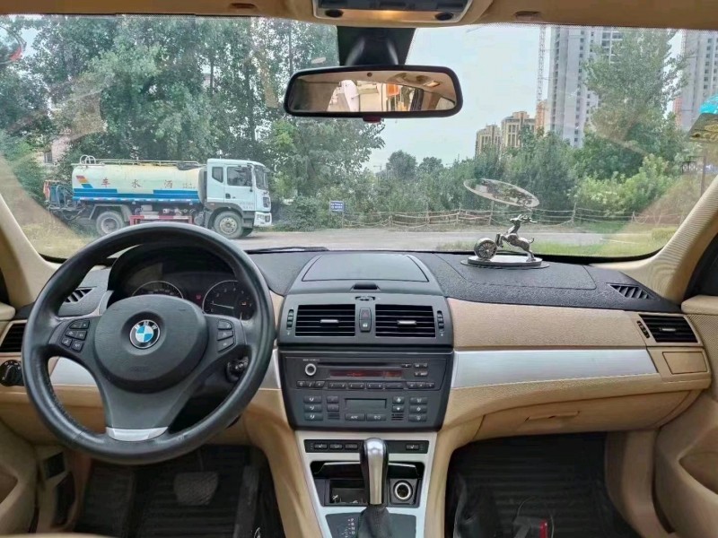 北京10年宝马X38