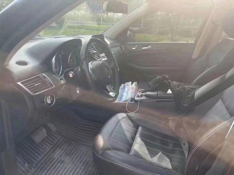 北京16年奔驰GLE2