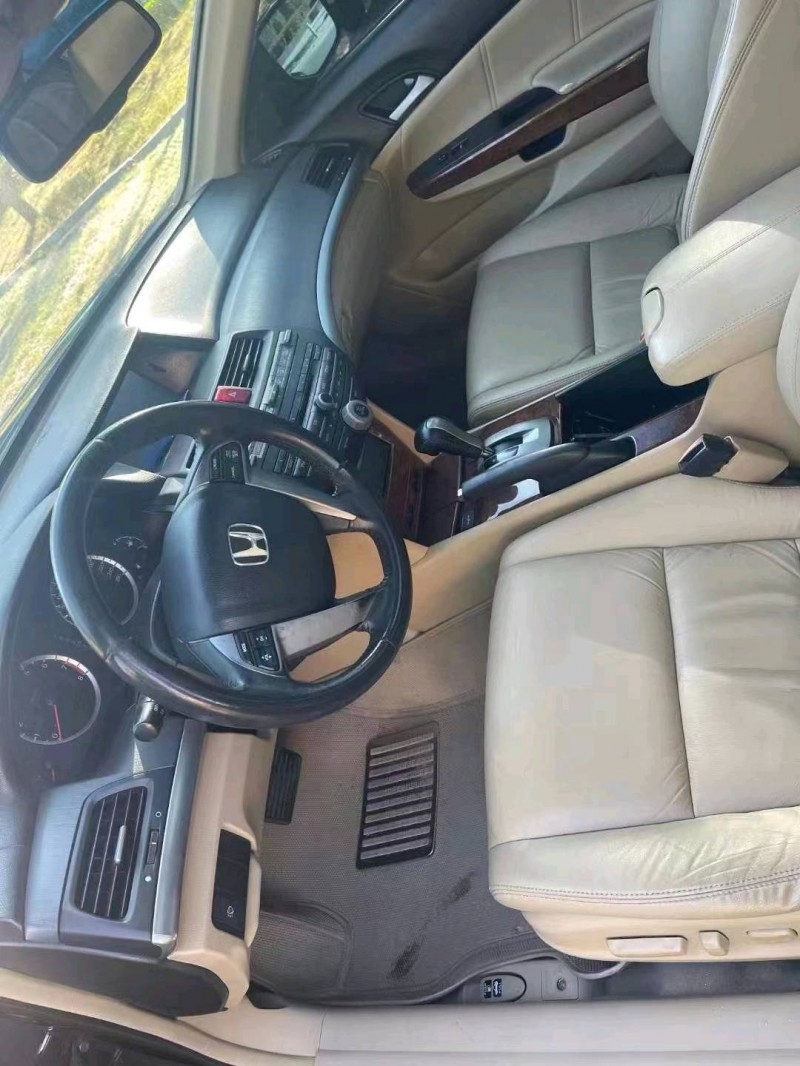 北京12年本田雅阁8