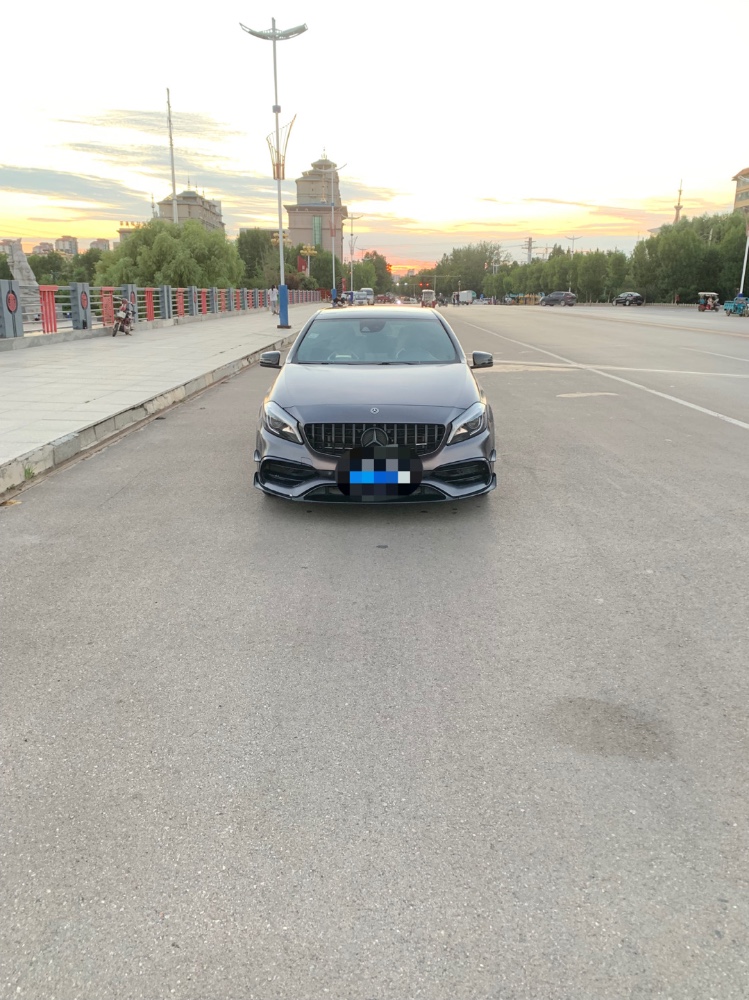 聊城17年奔馳AMG5