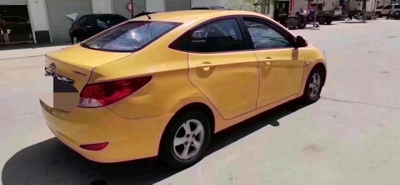 北京12年现代瑞纳4