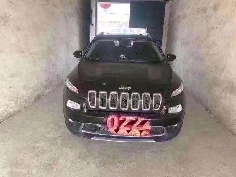 北京17年Jeep自由光1
