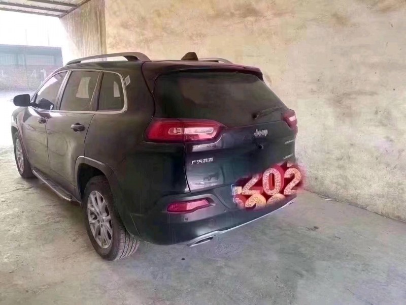 北京17年Jeep自由光2