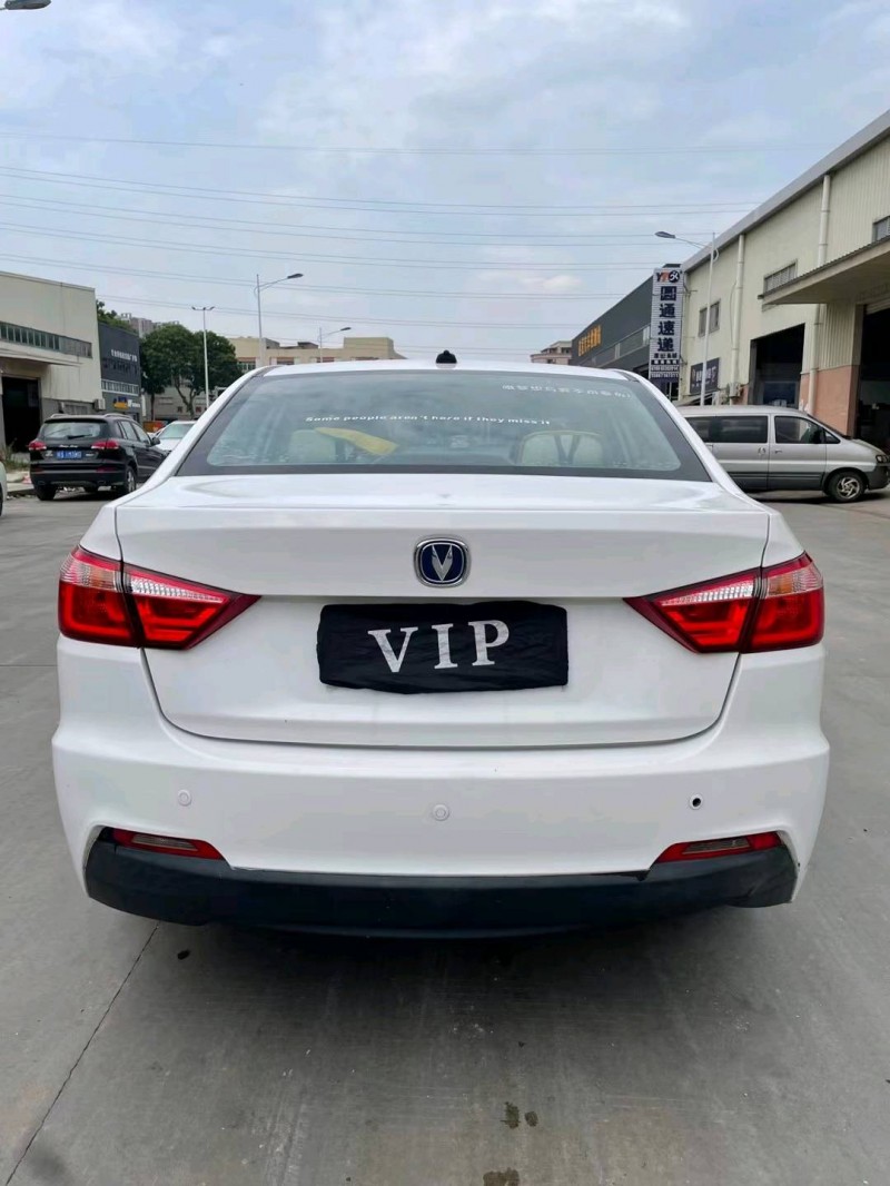 东莞18年长安汽车悦翔V79