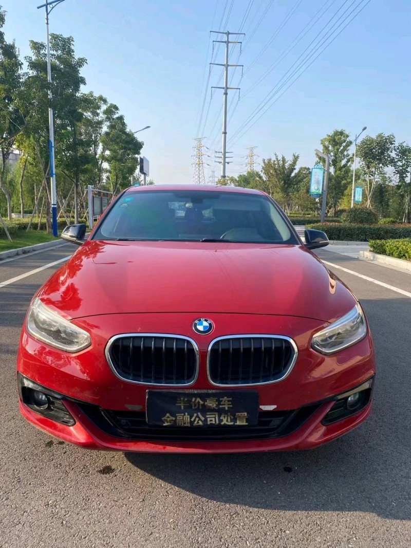 徐州17年宝马1系9