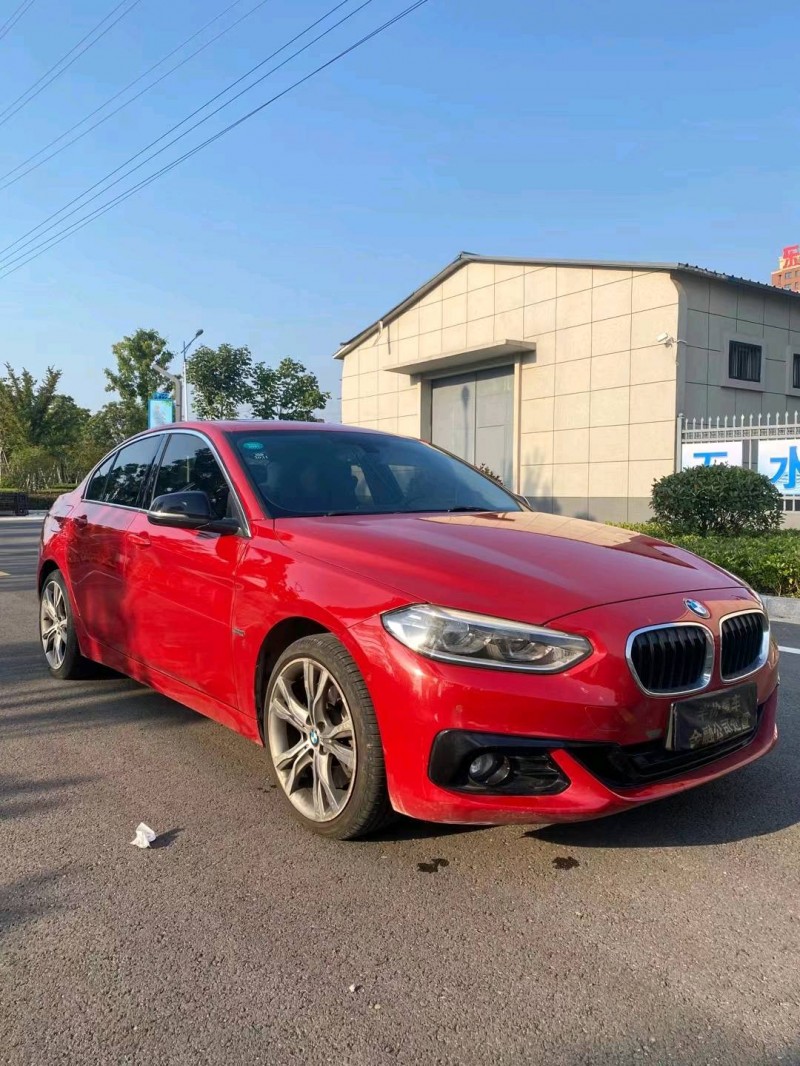 徐州17年宝马1系7