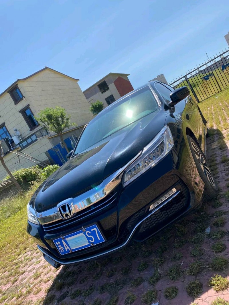 石家庄18年本田雅阁3