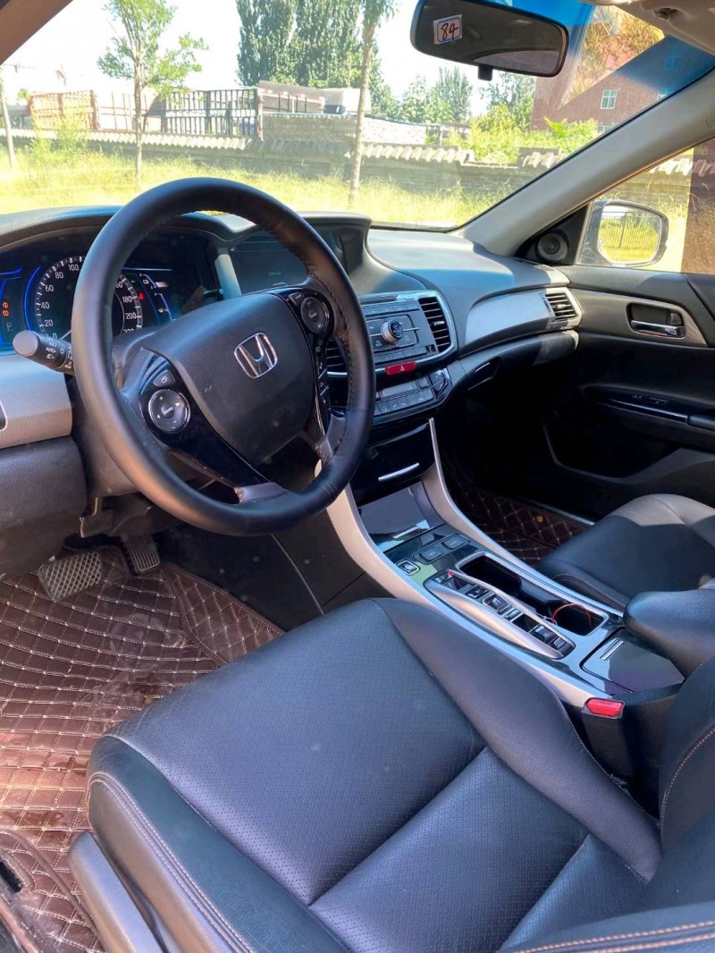 石家庄18年本田雅阁4