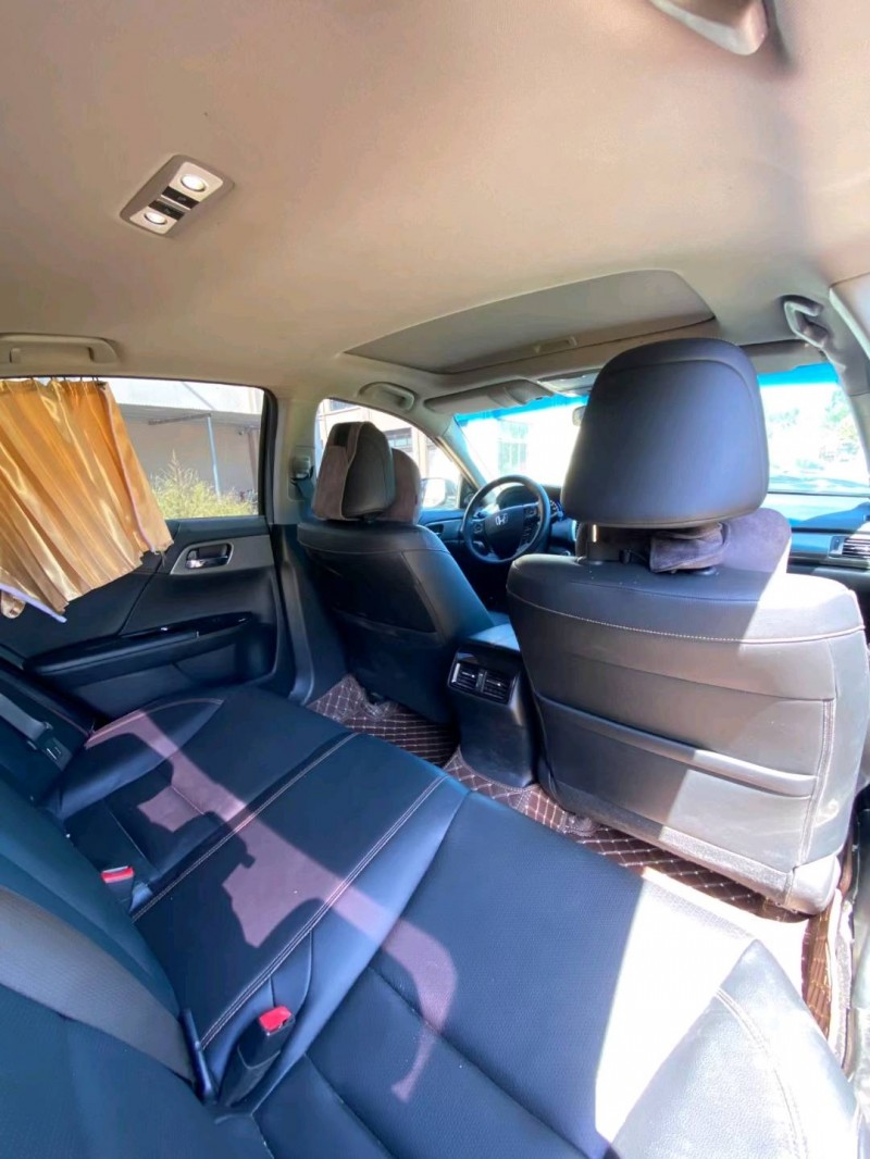 石家庄18年本田雅阁6