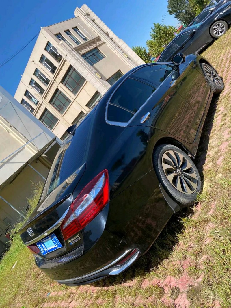 石家庄18年本田雅阁7