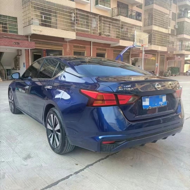 北京21年日产天籁5