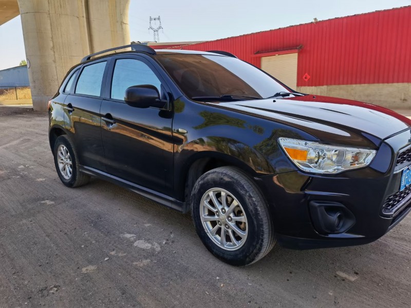 保定11年三菱劲炫3