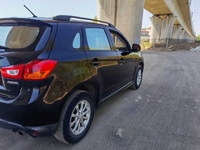 保定11年三菱劲炫5