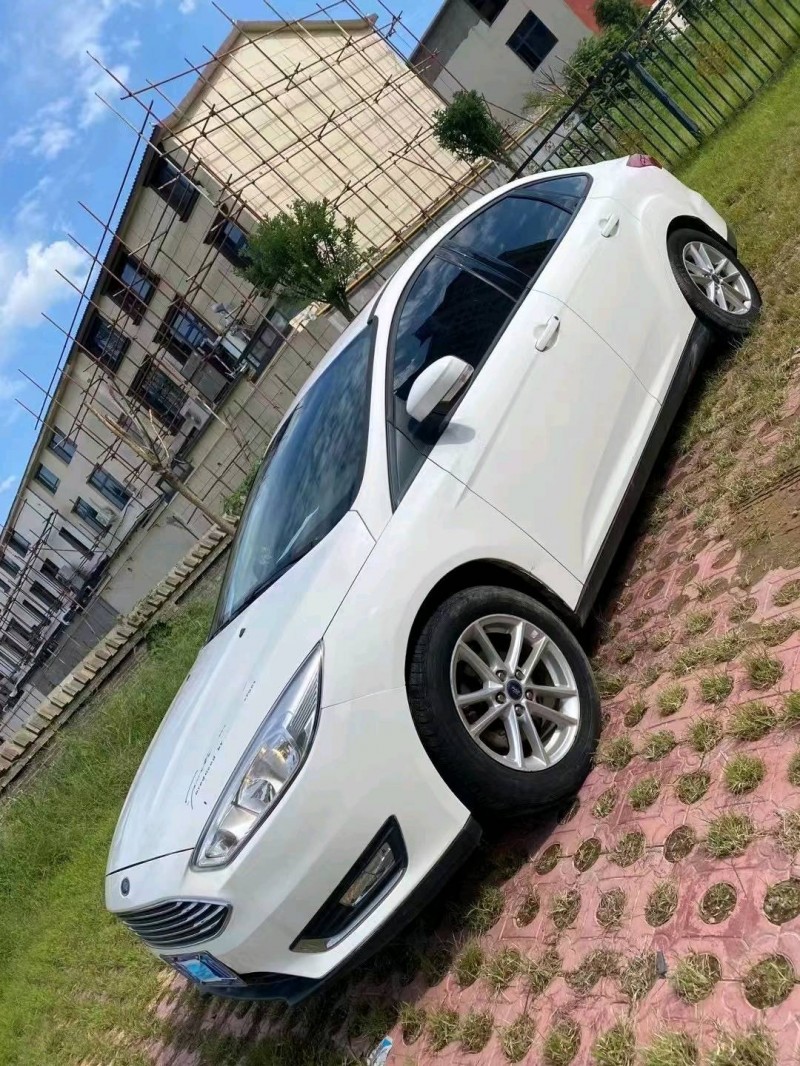 石家庄16年福特福睿斯3